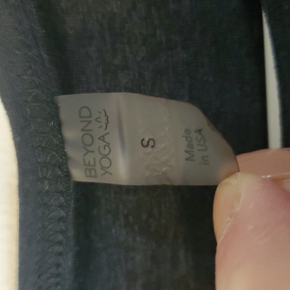 Beyond Yoga Longsleeve Top Size Small Heathered Grey Yoga Pilates Soft Stretchy - Picture 3 of 10